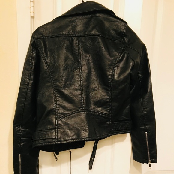 🔺NEW🔺Faux leather jacket - Picture 4 of 4